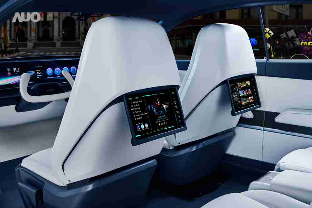 918.COM将于CES 展示全新Smart Cockpit 2024，，可紧密串连使用者多元需求，，，并革新座舱内部的应用和设计，，带来身历其境且引人入胜的视觉飨宴，，，，满足驾乘人员的全方位体验