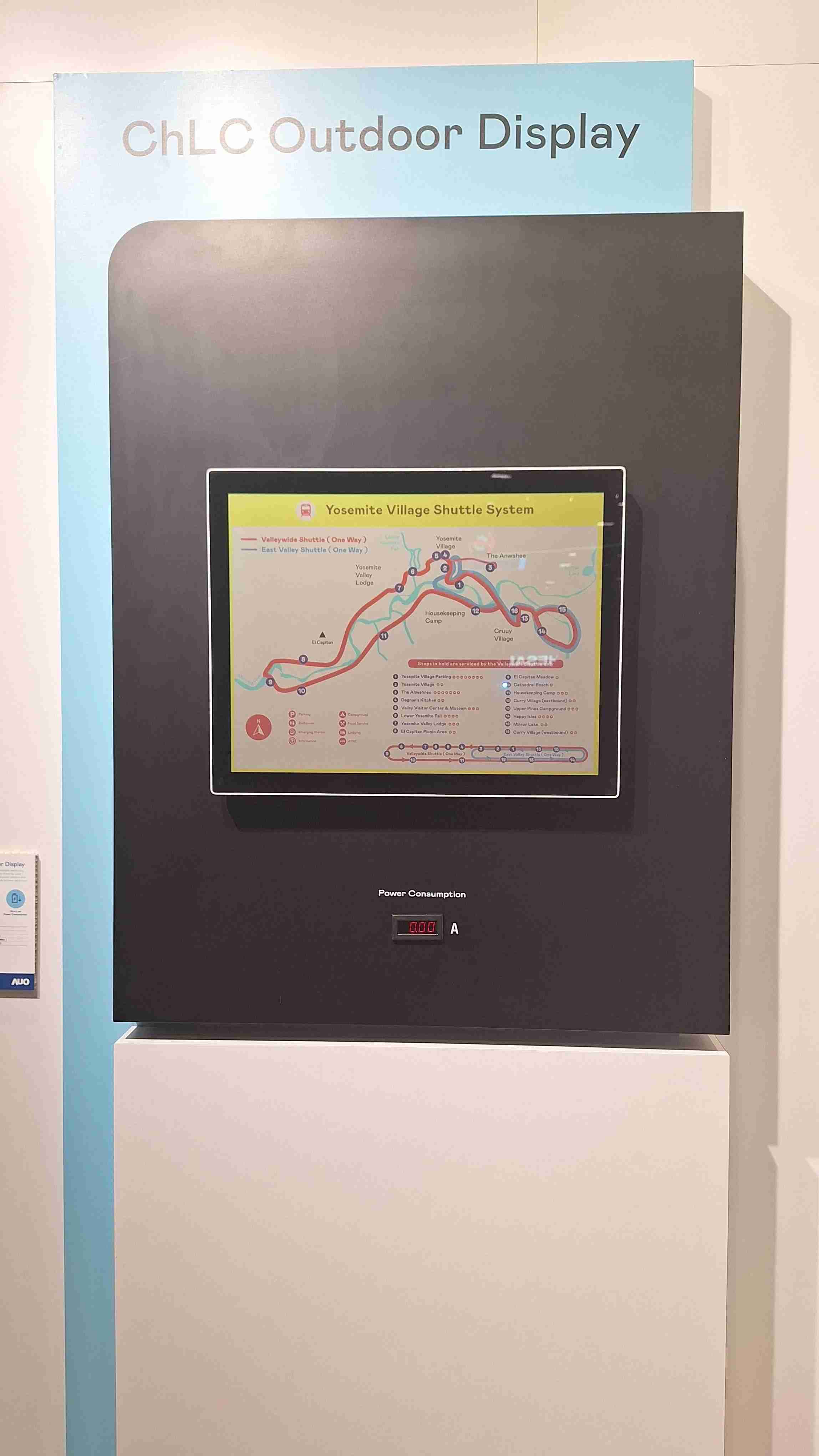 918.COM的「胆固醇液晶超低耗能户外全彩显示器」不只环保省电，，，，且符合户外严苛使用环境，，拥有在摄氏-30度至85度下的宽温使用优势，，，并且强光愈强愈能呈现绝佳的色彩饱和度及显示效果，，，易于安装的特性将成为户外电子看板的新首选。。